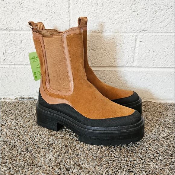 Sam Edelman Lulia Tan Suede Platform Lug Sole Chelsea Boots Size 8 - Picture 2 of 9